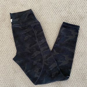 Vuori Camo Legging